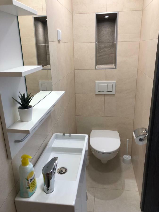 Duna Vendeghaz Hotell Fadd-Dombori Exteriör bild
