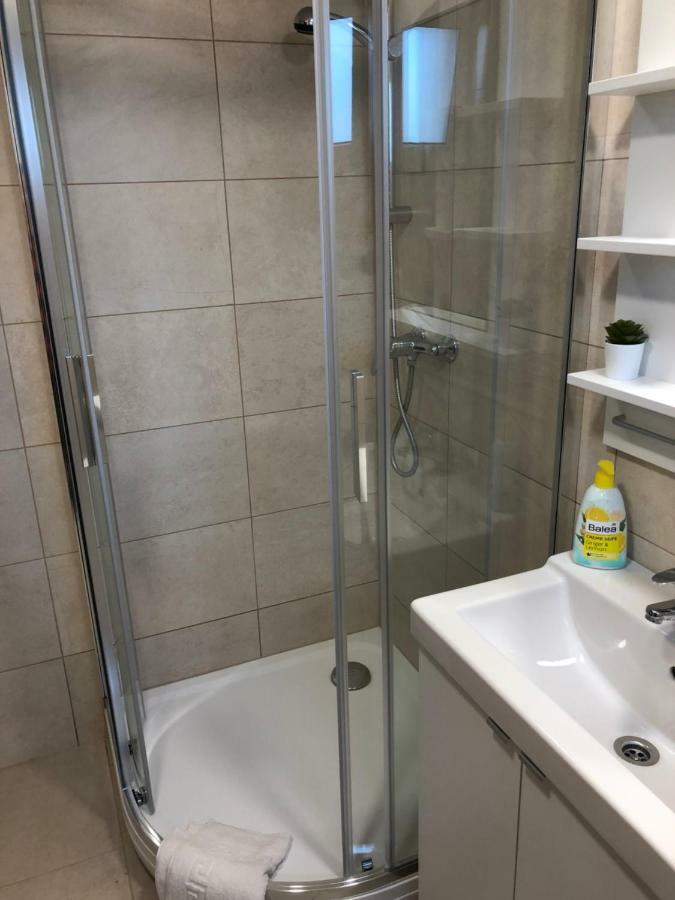 Duna Vendeghaz Hotell Fadd-Dombori Exteriör bild