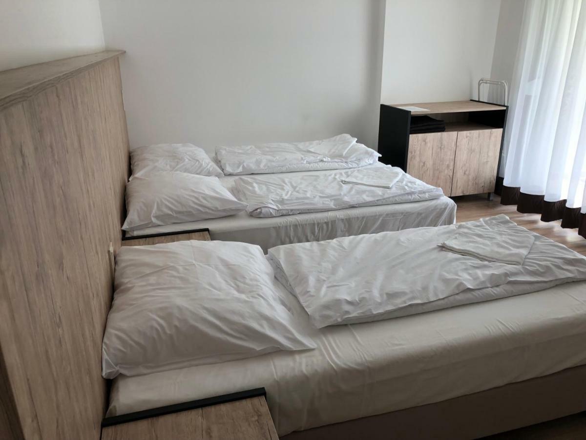 Duna Vendeghaz Hotell Fadd-Dombori Exteriör bild
