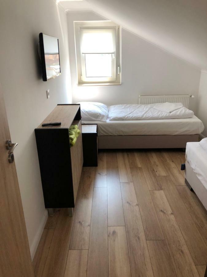 Duna Vendeghaz Hotell Fadd-Dombori Exteriör bild