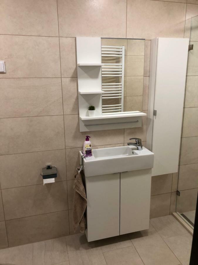 Duna Vendeghaz Hotell Fadd-Dombori Exteriör bild